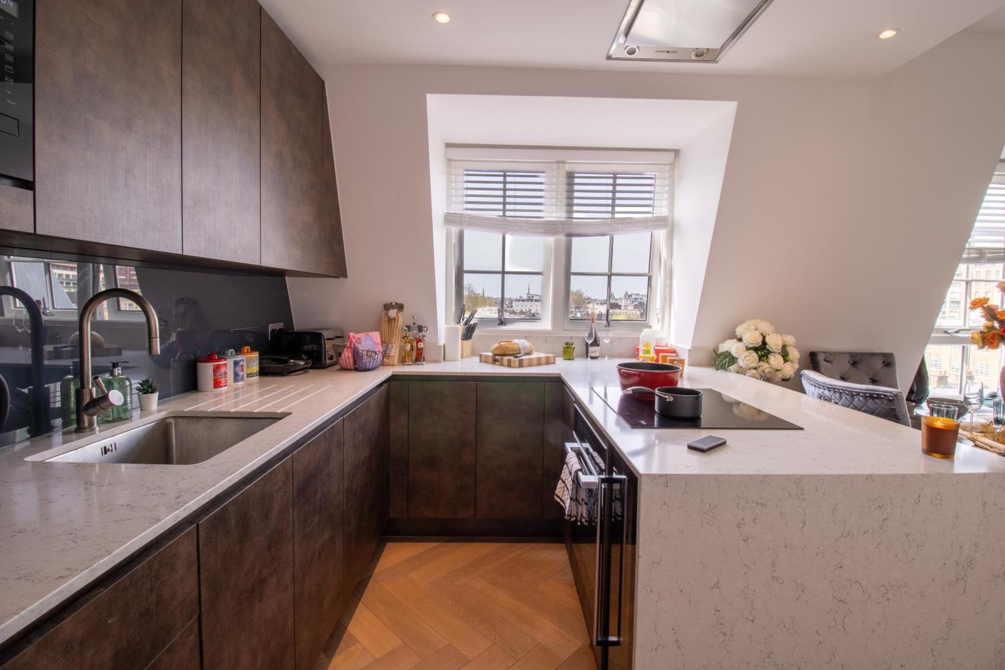 Luxurious 1-Bedroom Penthouse In Marble Arch 71 London Exterior photo